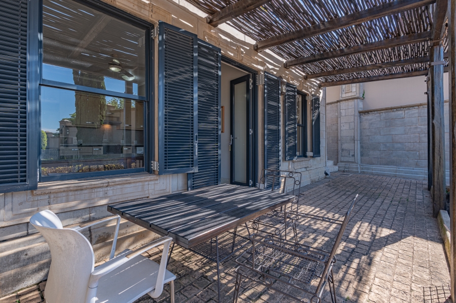 6 Bedroom Property for Sale in Waterkloof Ridge Gauteng