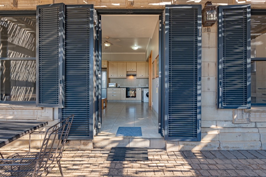 6 Bedroom Property for Sale in Waterkloof Ridge Gauteng