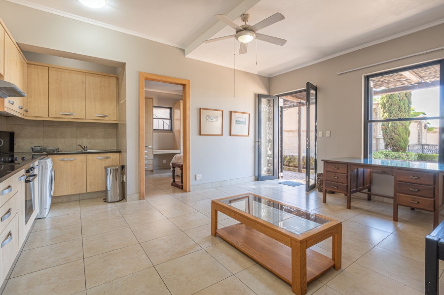6 Bedroom Property for Sale in Waterkloof Ridge Gauteng