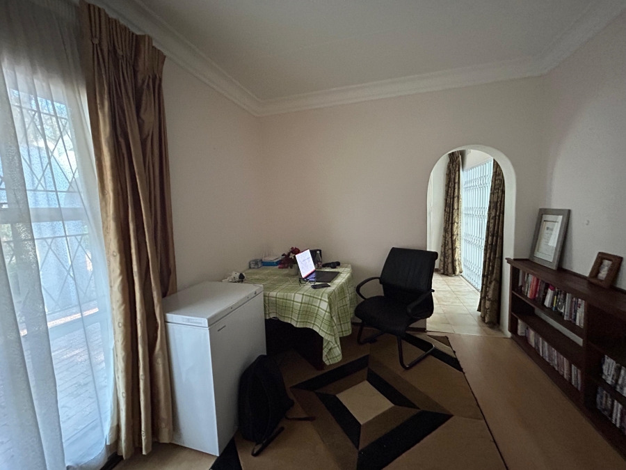 To Let 3 Bedroom Property for Rent in Morningside Manor Gauteng
