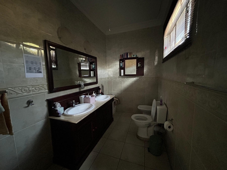 To Let 3 Bedroom Property for Rent in Morningside Manor Gauteng
