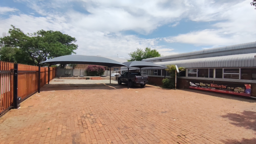 Commercial Property for Sale in Robertville Gauteng