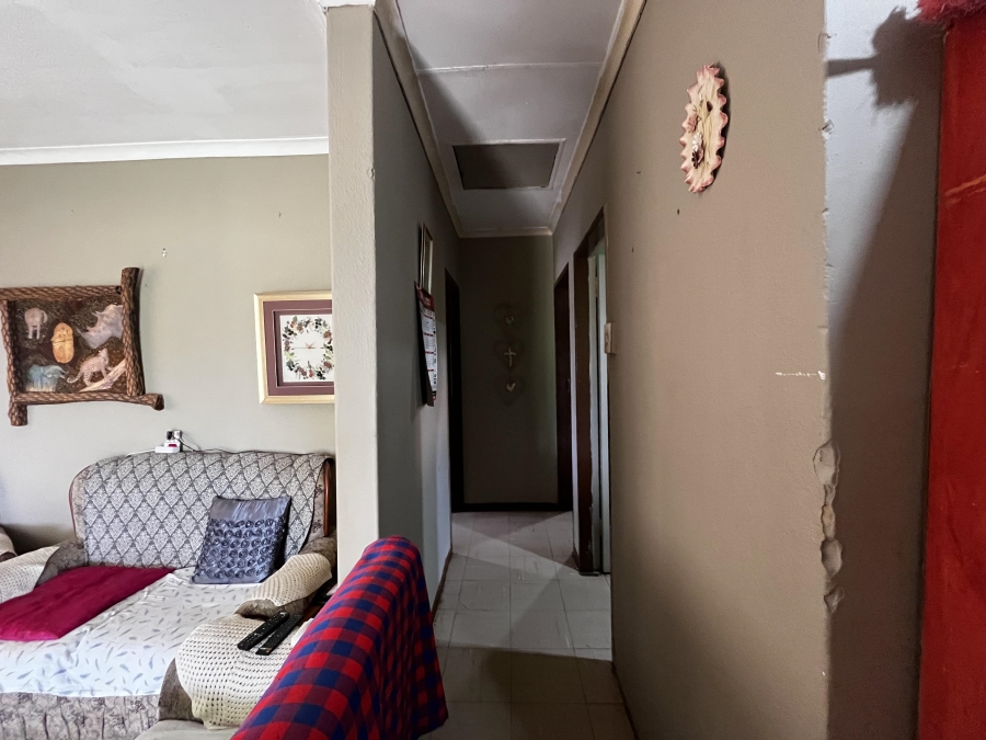 2 Bedroom Property for Sale in Elandspoort Gauteng
