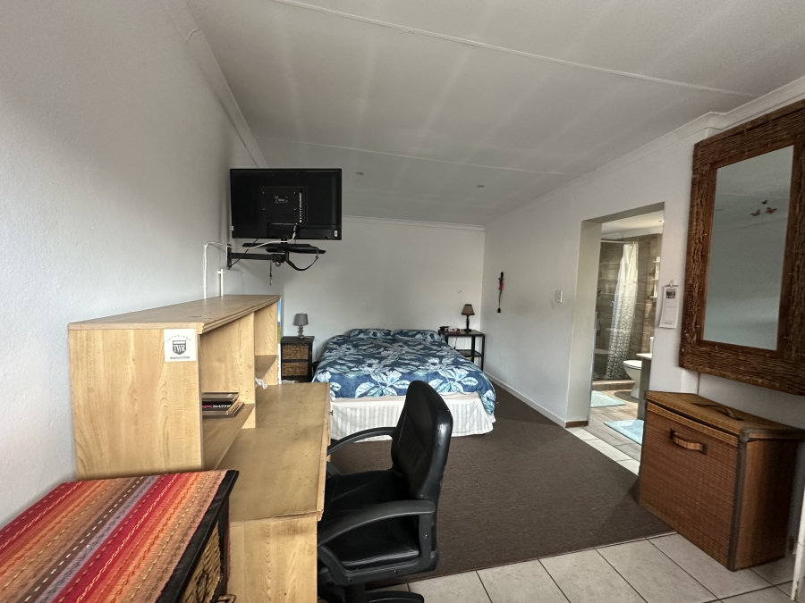 To Let 2 Bedroom Property for Rent in Mondeor Gauteng