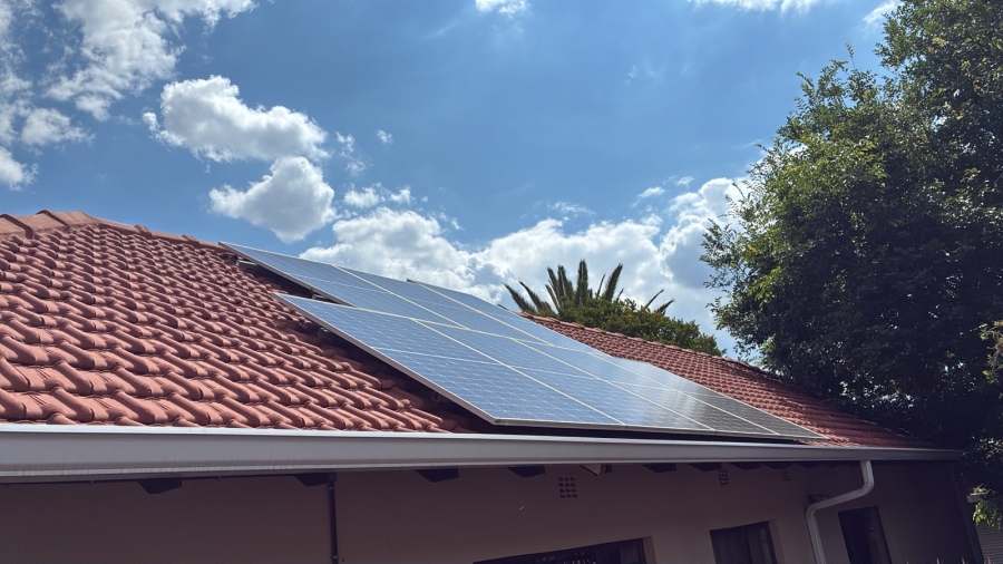 To Let 2 Bedroom Property for Rent in Mondeor Gauteng