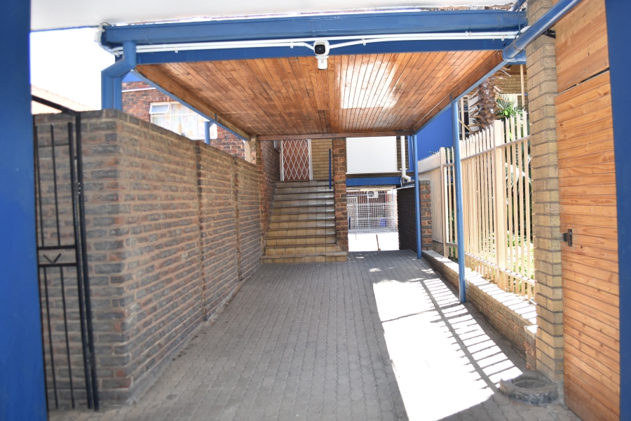 1 Bedroom Property for Sale in Pretoria North Gauteng