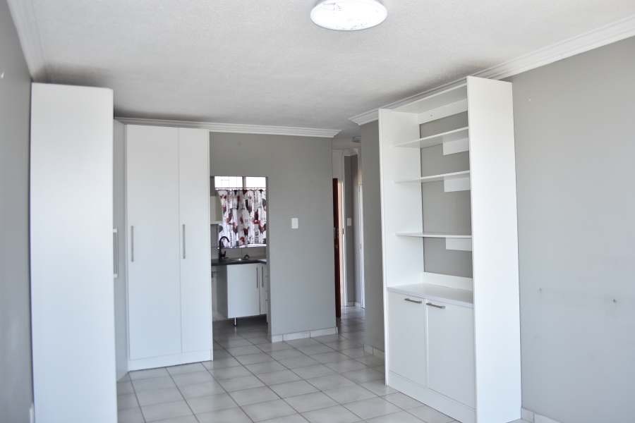 1 Bedroom Property for Sale in Pretoria North Gauteng