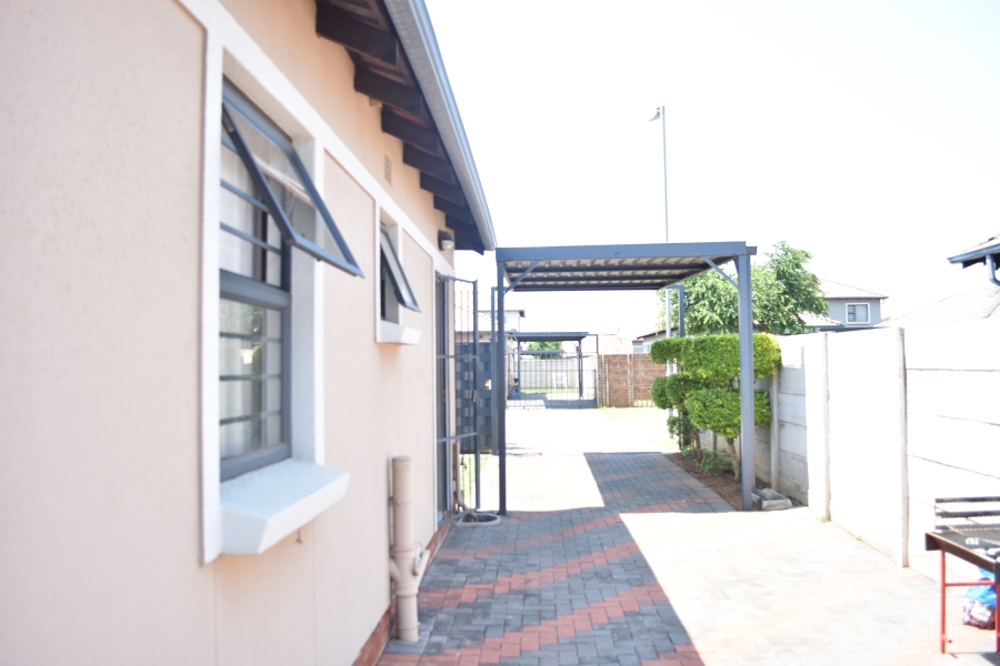 3 Bedroom Property for Sale in Pretoria West Gauteng