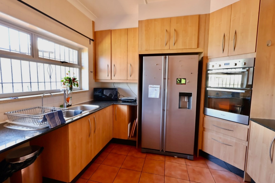 3 Bedroom Property for Sale in Dawnview Gauteng