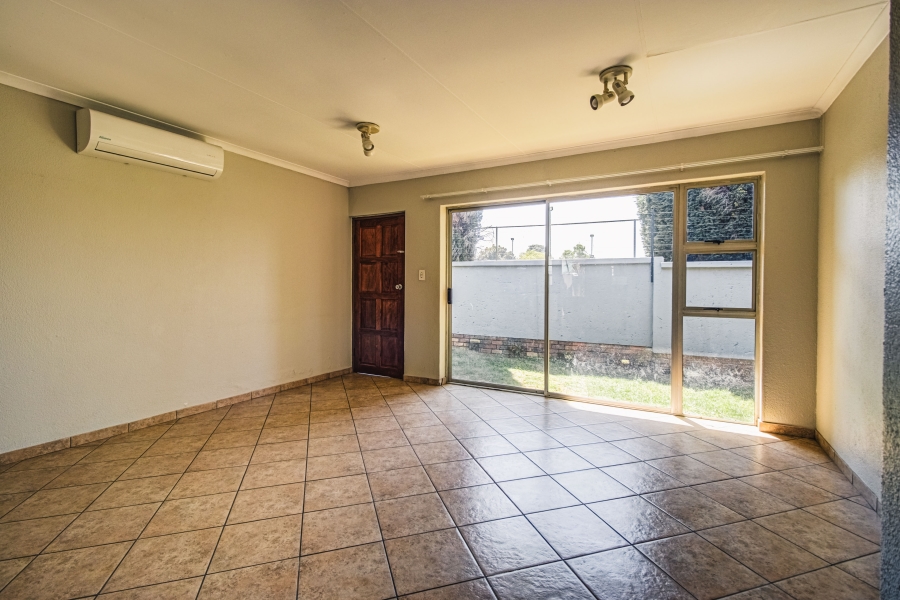 3 Bedroom Property for Sale in Glen Marais Gauteng