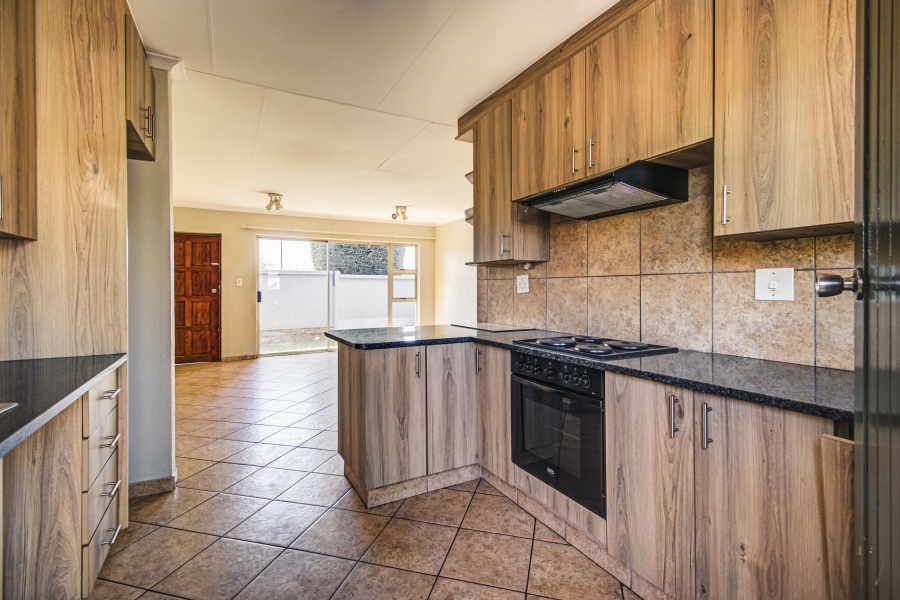 3 Bedroom Property for Sale in Glen Marais Gauteng