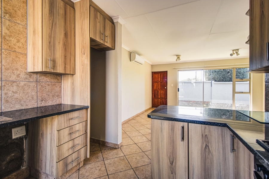 3 Bedroom Property for Sale in Glen Marais Gauteng