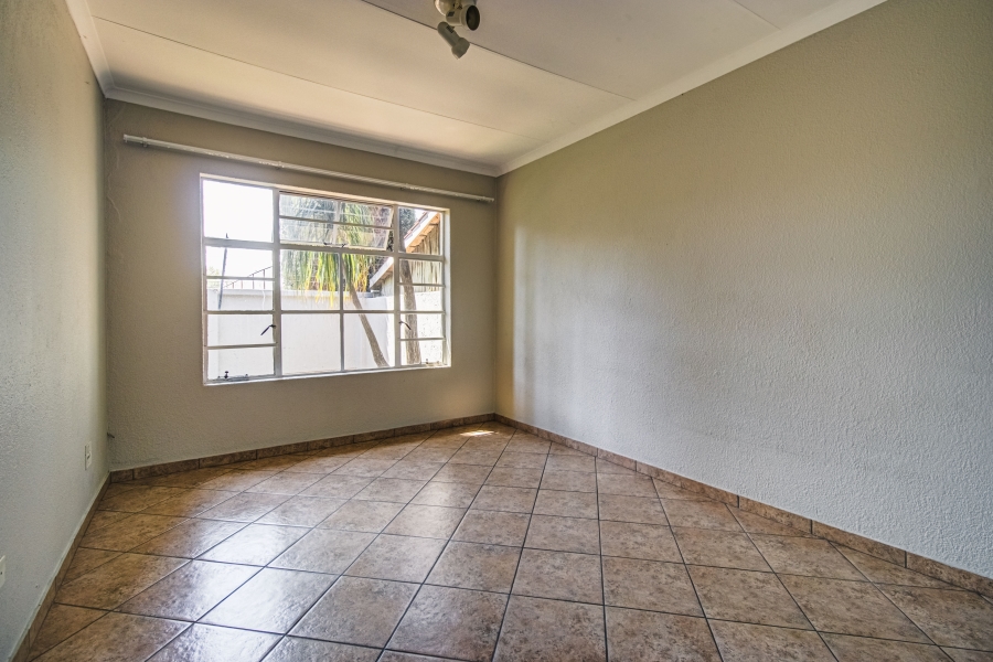 3 Bedroom Property for Sale in Glen Marais Gauteng