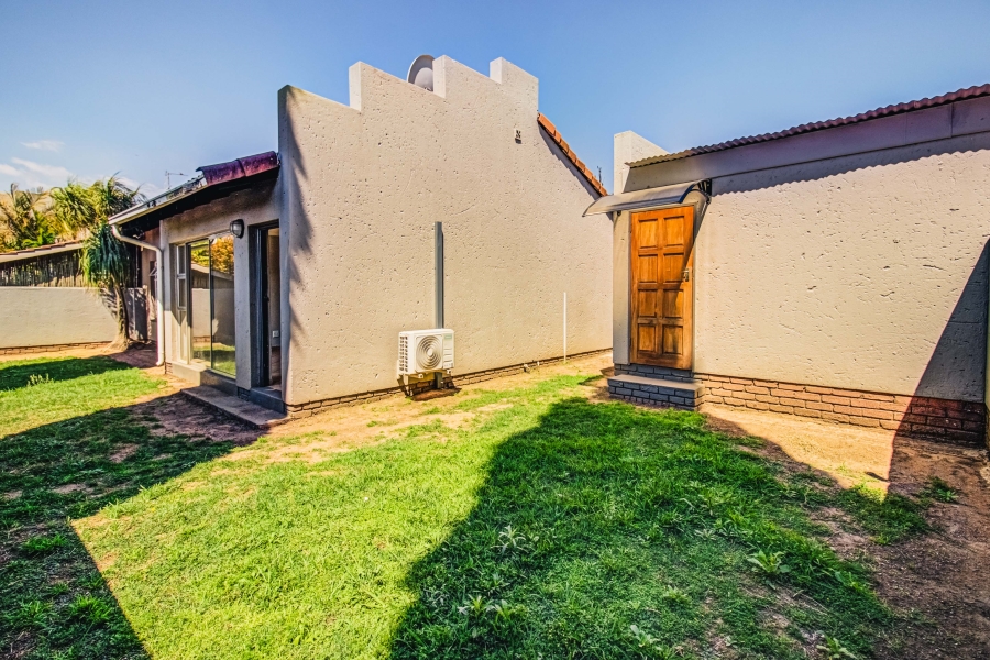 3 Bedroom Property for Sale in Glen Marais Gauteng