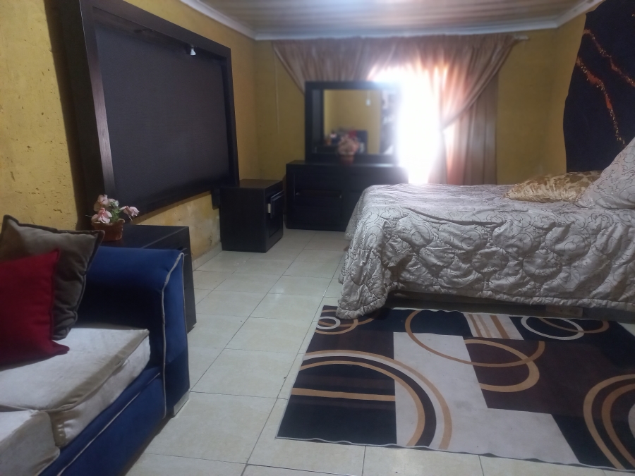 3 Bedroom Property for Sale in Lenasia South Gauteng