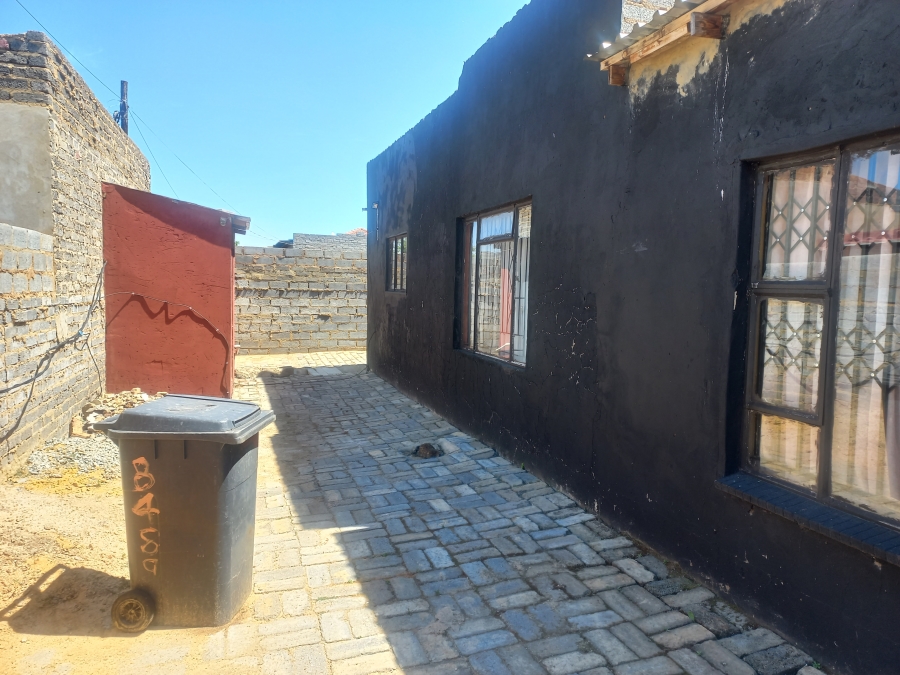 3 Bedroom Property for Sale in Lenasia South Gauteng