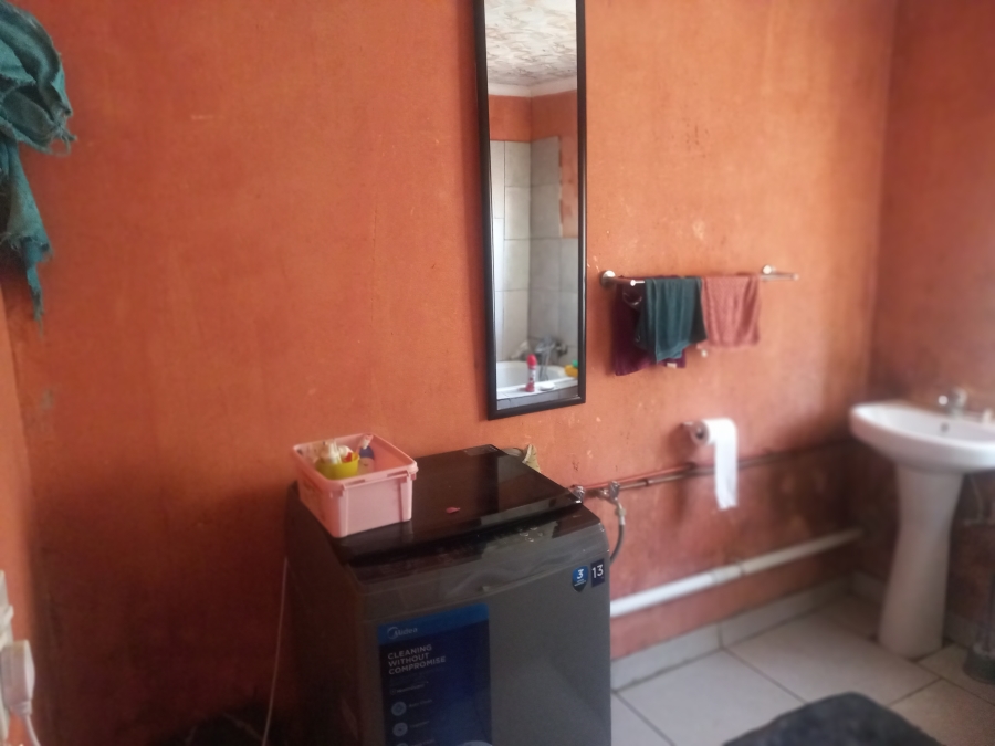 3 Bedroom Property for Sale in Lenasia South Gauteng
