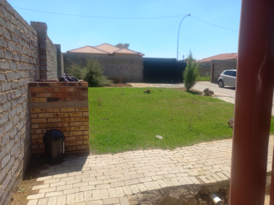3 Bedroom Property for Sale in Lenasia South Gauteng