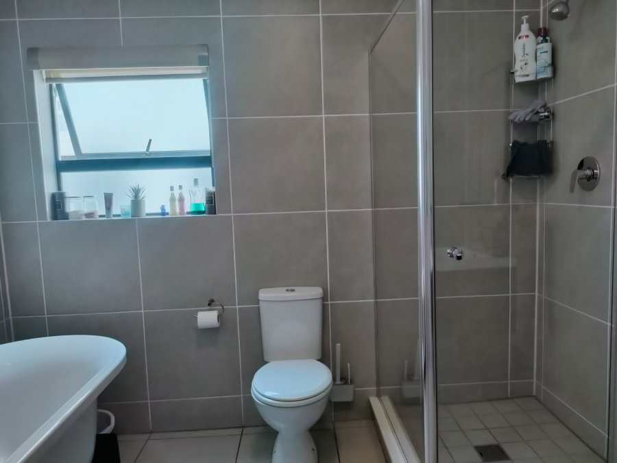2 Bedroom Property for Sale in Greenstone Hill Gauteng