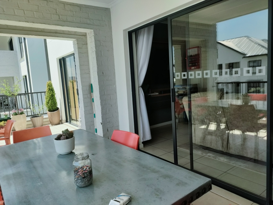 2 Bedroom Property for Sale in Greenstone Hill Gauteng