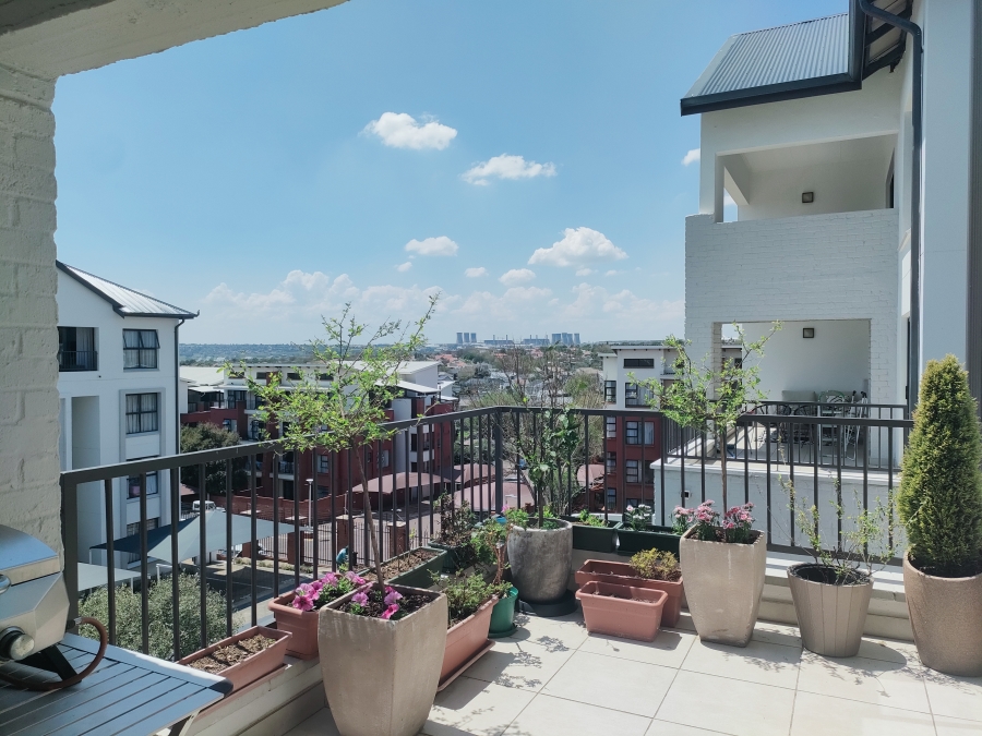 2 Bedroom Property for Sale in Greenstone Hill Gauteng