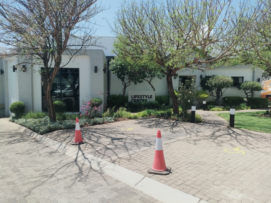2 Bedroom Property for Sale in Greenstone Hill Gauteng