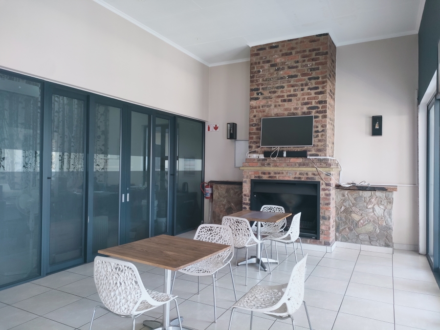 2 Bedroom Property for Sale in Greenstone Hill Gauteng