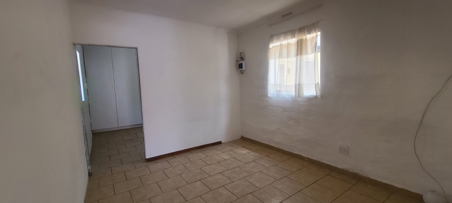To Let 1 Bedroom Property for Rent in Edenvale Central Gauteng