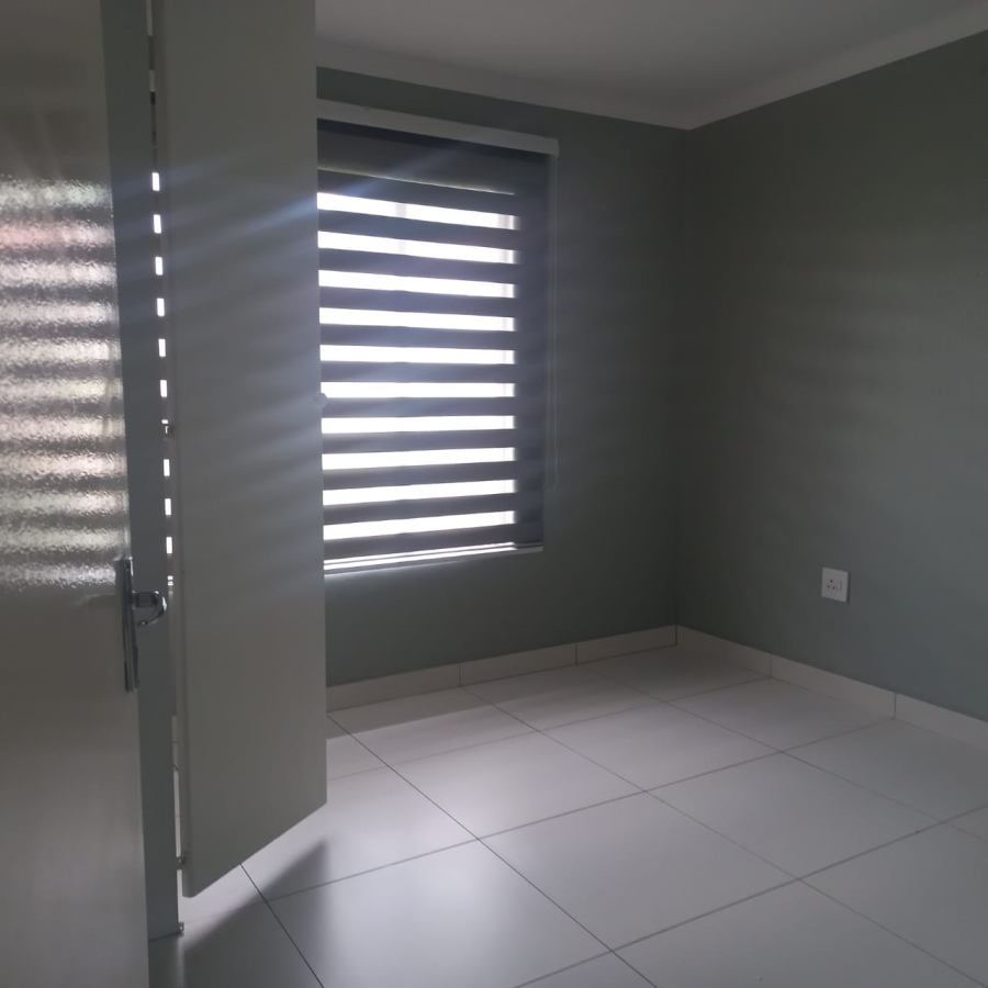To Let 3 Bedroom Property for Rent in Radiokop Gauteng
