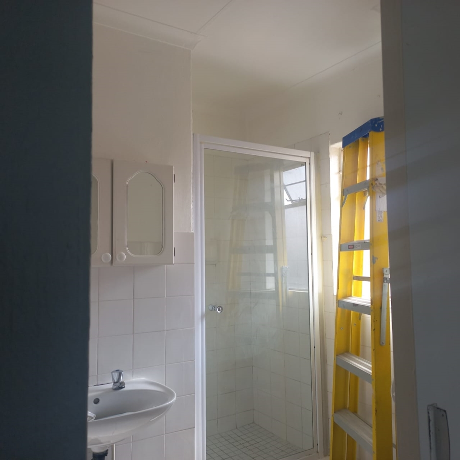 To Let 3 Bedroom Property for Rent in Radiokop Gauteng