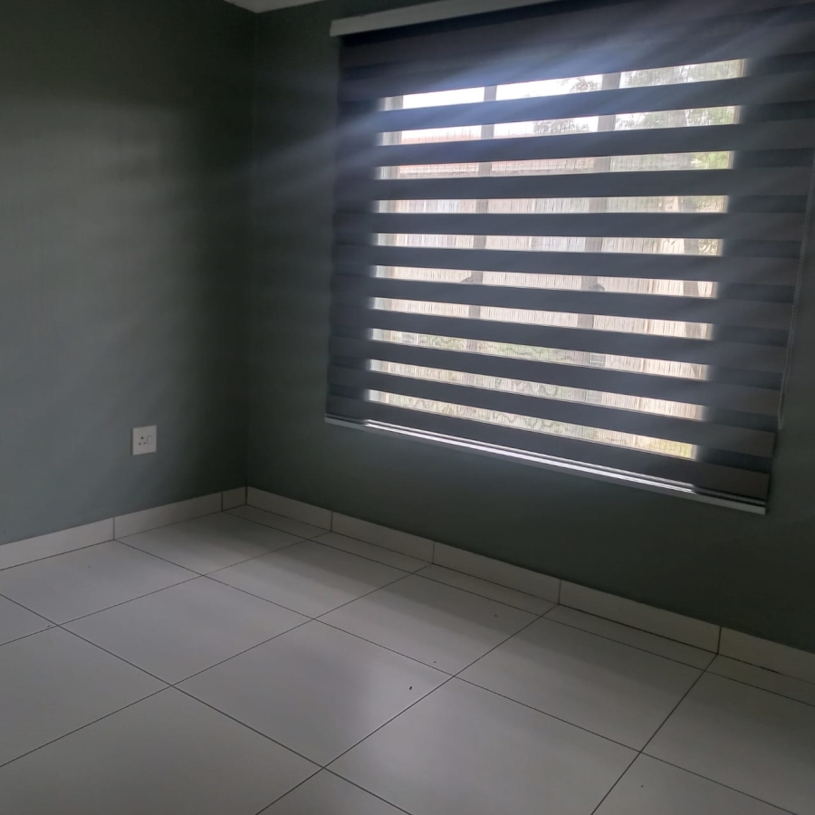To Let 3 Bedroom Property for Rent in Radiokop Gauteng
