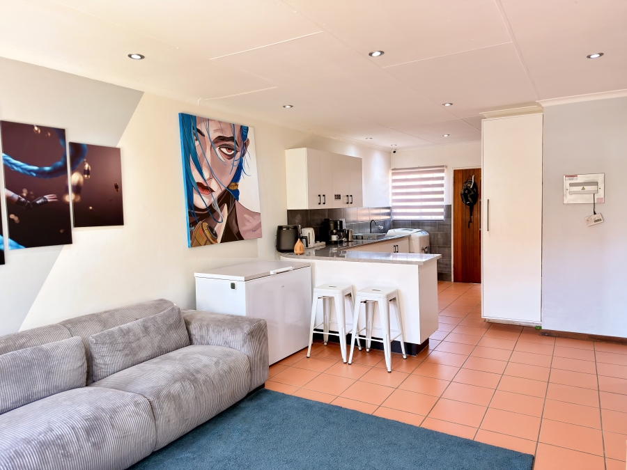 2 Bedroom Property for Sale in Moreleta Park Gauteng