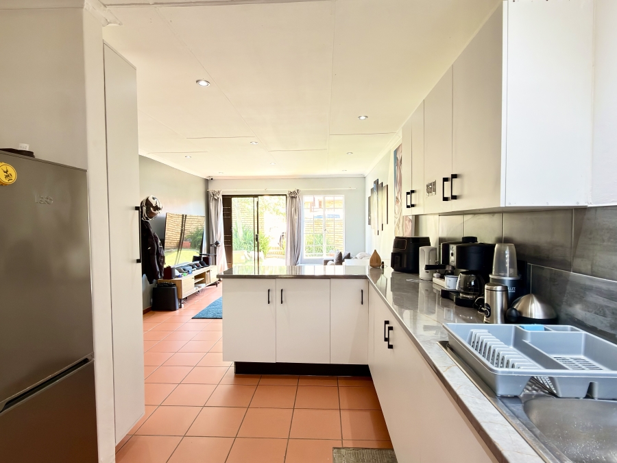 2 Bedroom Property for Sale in Moreleta Park Gauteng