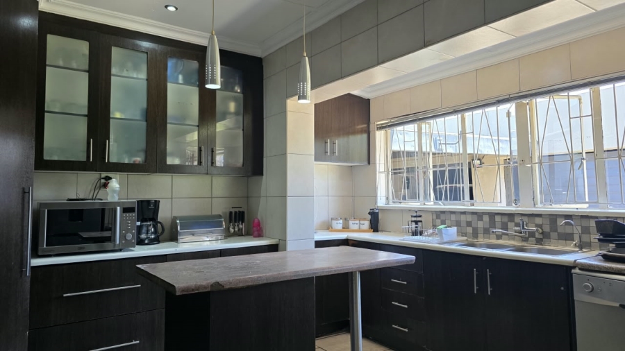 3 Bedroom Property for Sale in Estera Gauteng