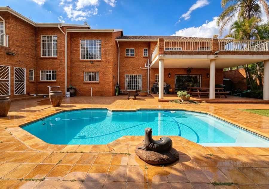 6 Bedroom Property for Sale in Amandasig Gauteng