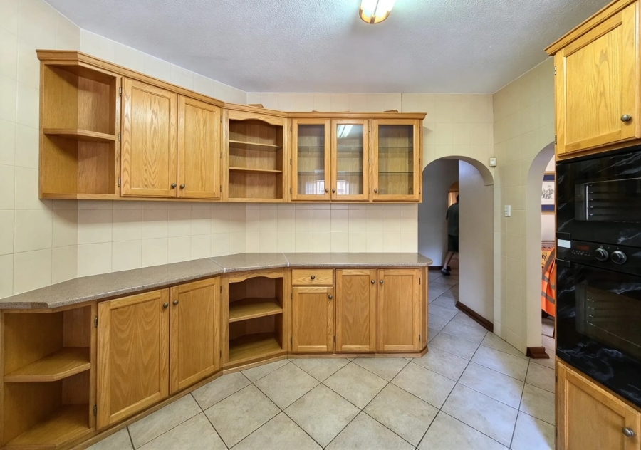 6 Bedroom Property for Sale in Amandasig Gauteng