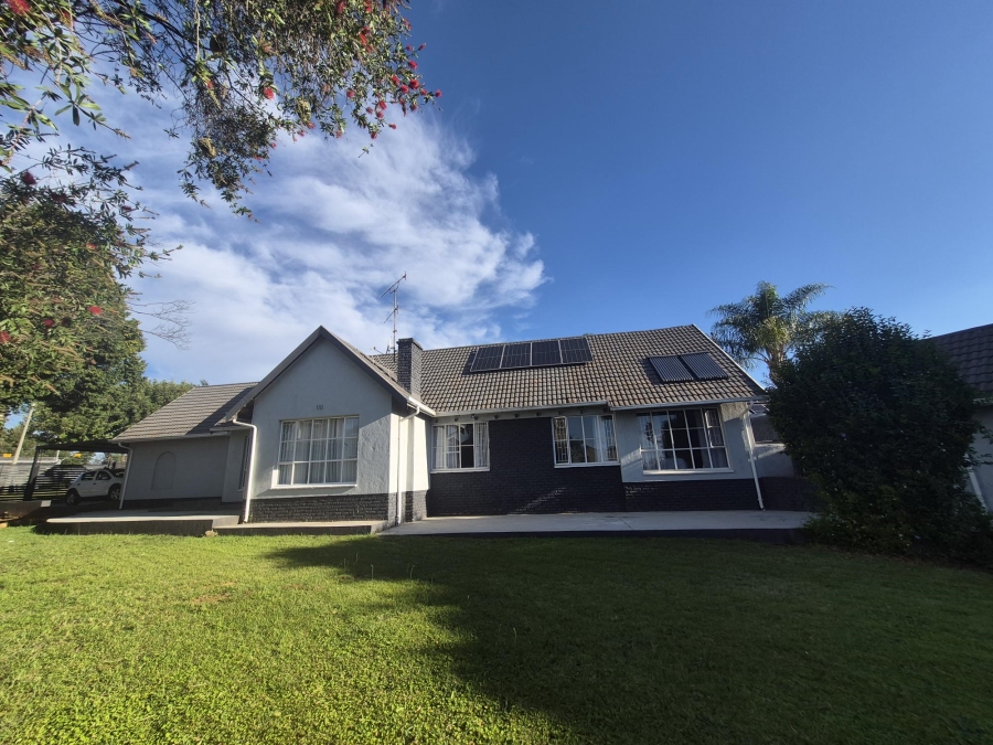 3 Bedroom Property for Sale in Weltevreden Park Gauteng