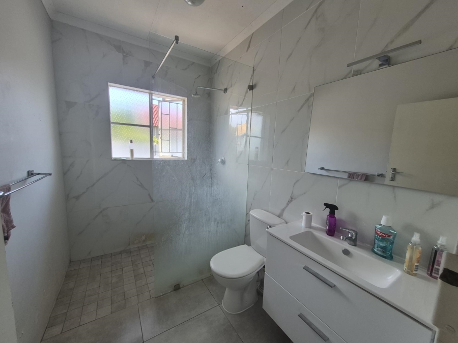 3 Bedroom Property for Sale in Weltevreden Park Gauteng