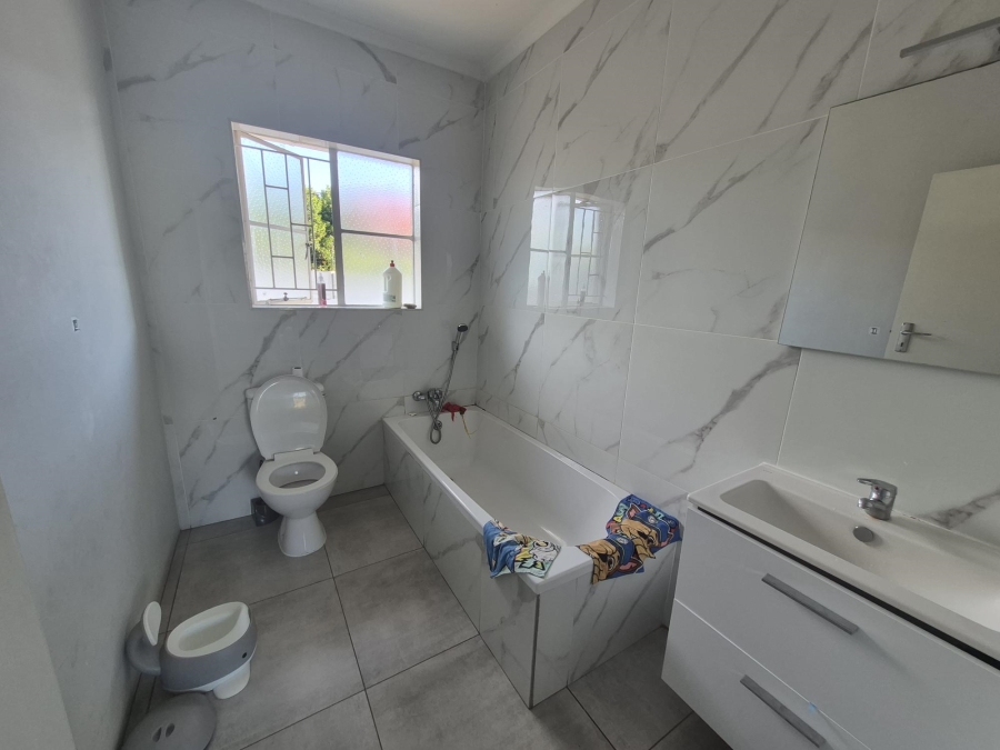 3 Bedroom Property for Sale in Weltevreden Park Gauteng