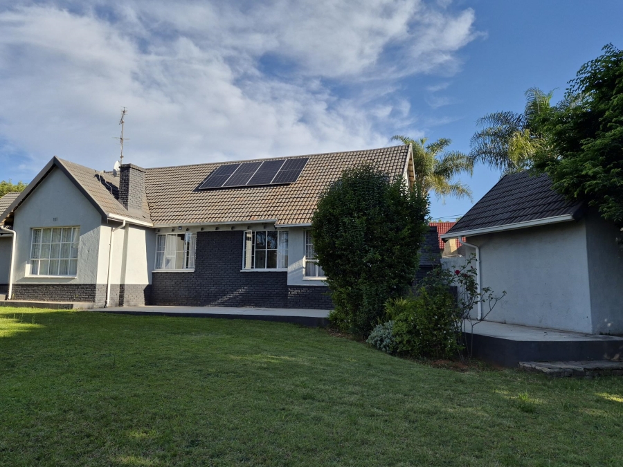 3 Bedroom Property for Sale in Weltevreden Park Gauteng