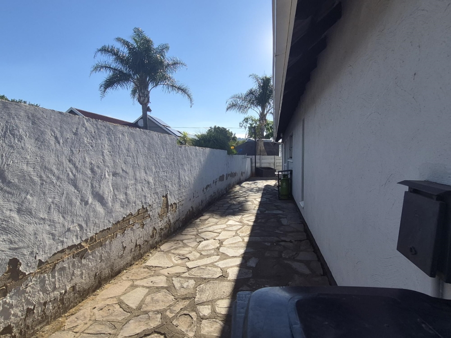 3 Bedroom Property for Sale in Weltevreden Park Gauteng
