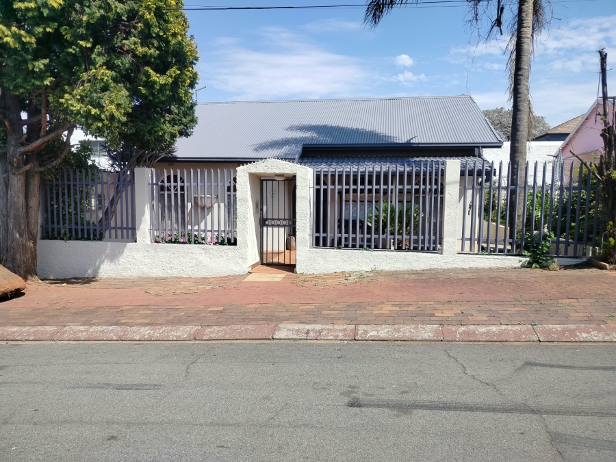 2 Bedroom Property for Sale in Bosmont Gauteng