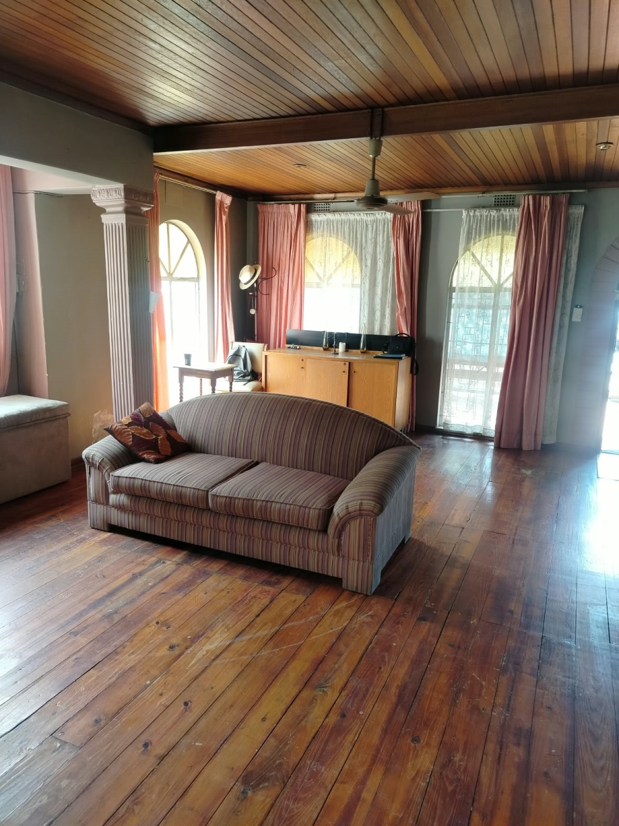 2 Bedroom Property for Sale in Bosmont Gauteng