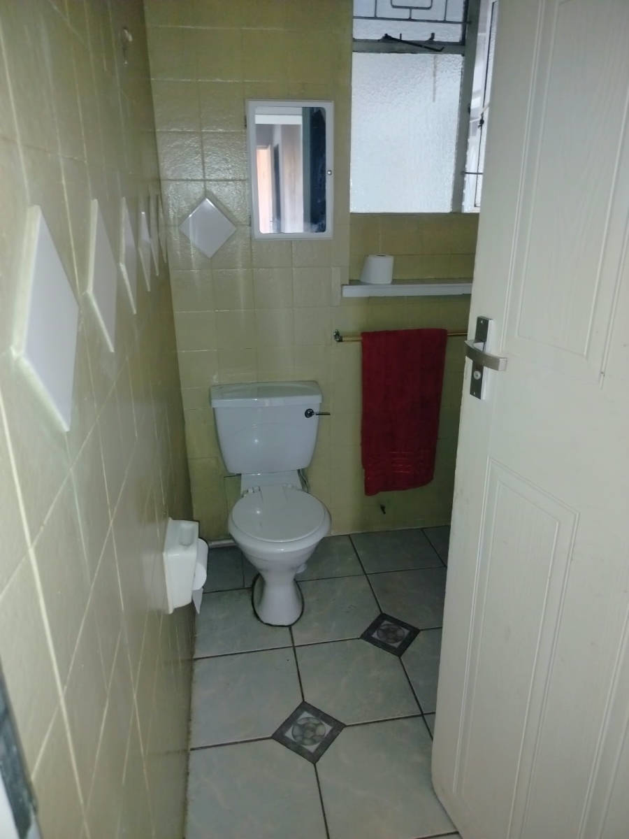 2 Bedroom Property for Sale in Bosmont Gauteng
