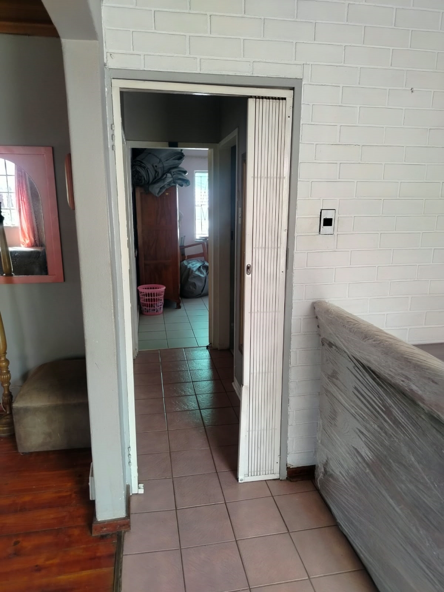2 Bedroom Property for Sale in Bosmont Gauteng