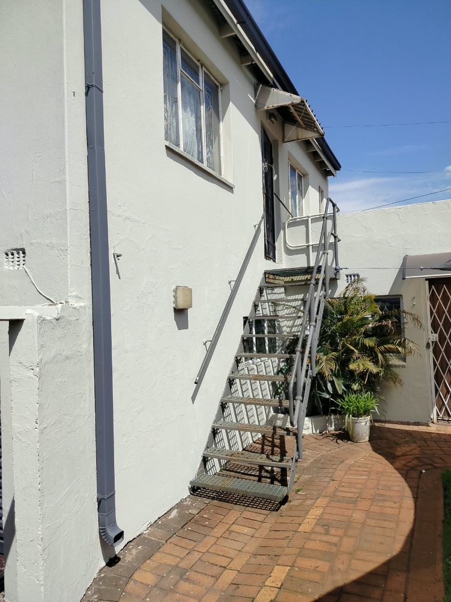 2 Bedroom Property for Sale in Bosmont Gauteng