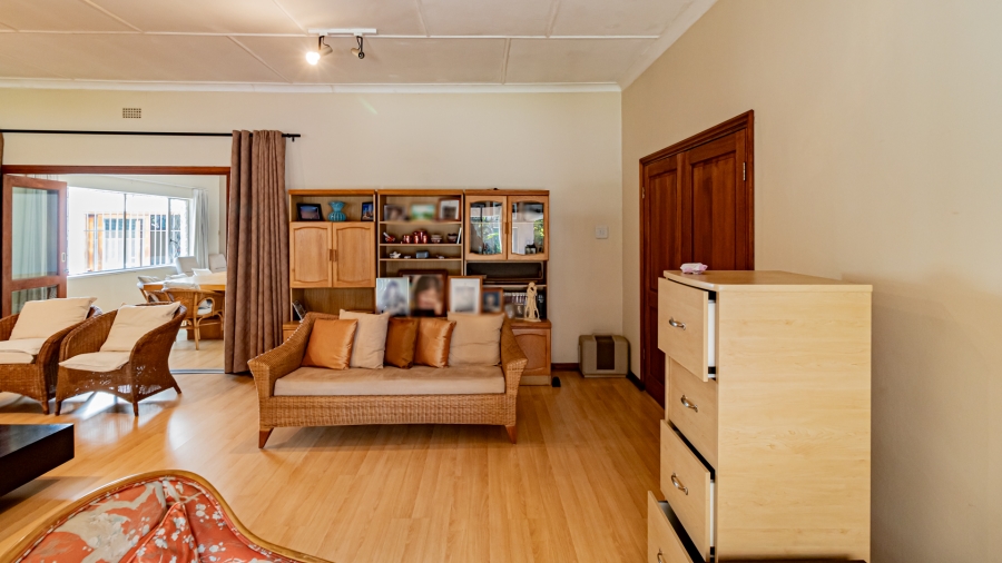 4 Bedroom Property for Sale in Eltonhill Gauteng