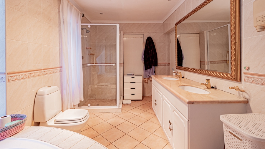 4 Bedroom Property for Sale in Eltonhill Gauteng