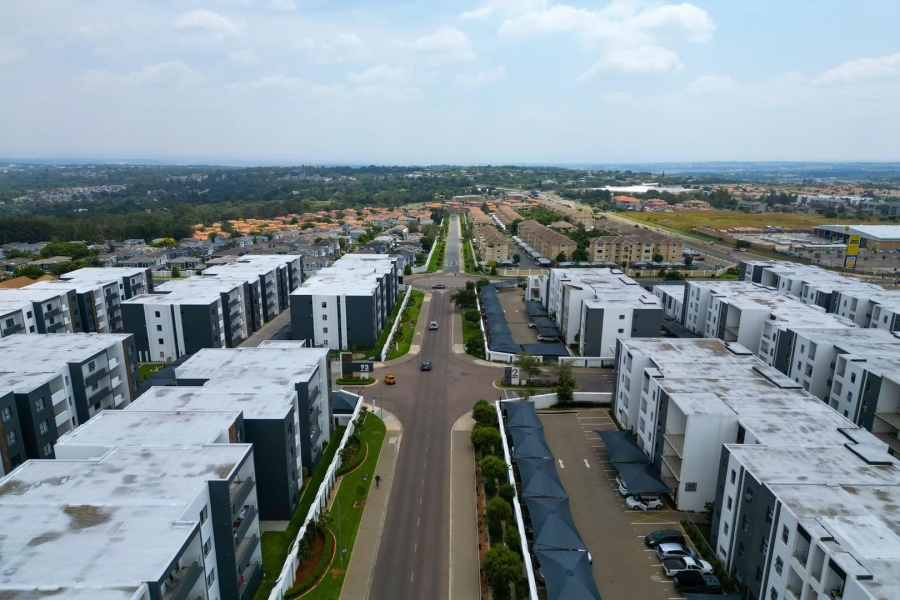 2 Bedroom Property for Sale in Erand Gardens Gauteng