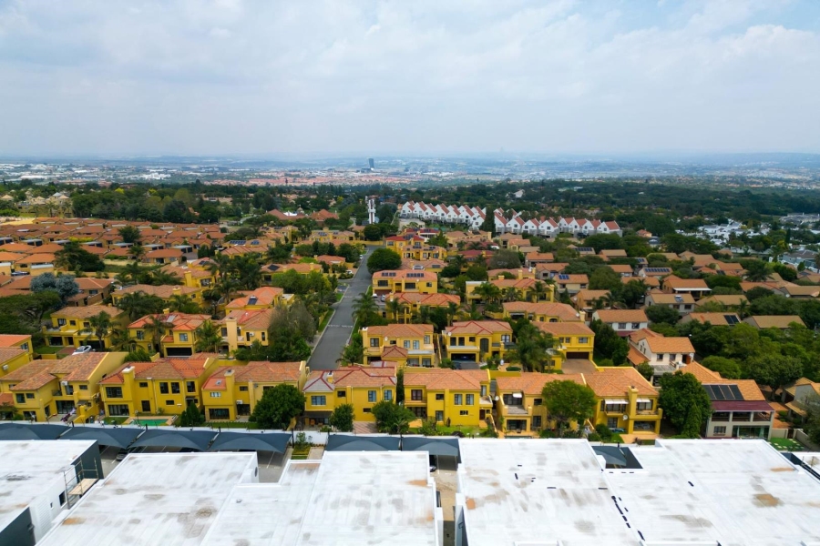2 Bedroom Property for Sale in Erand Gardens Gauteng